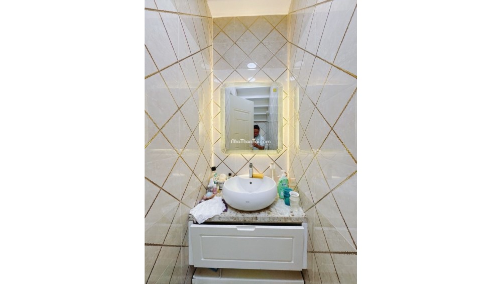 BIỆT THỰ MINI TÔN ĐẢN QUẬN 4 – THIẾT KẾ CHÂU ÂU – NGANG HIẾM 5.5MX18M – GIÁ CHỈ 12 TỶ